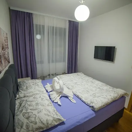 S13 Pekovic Apartman *